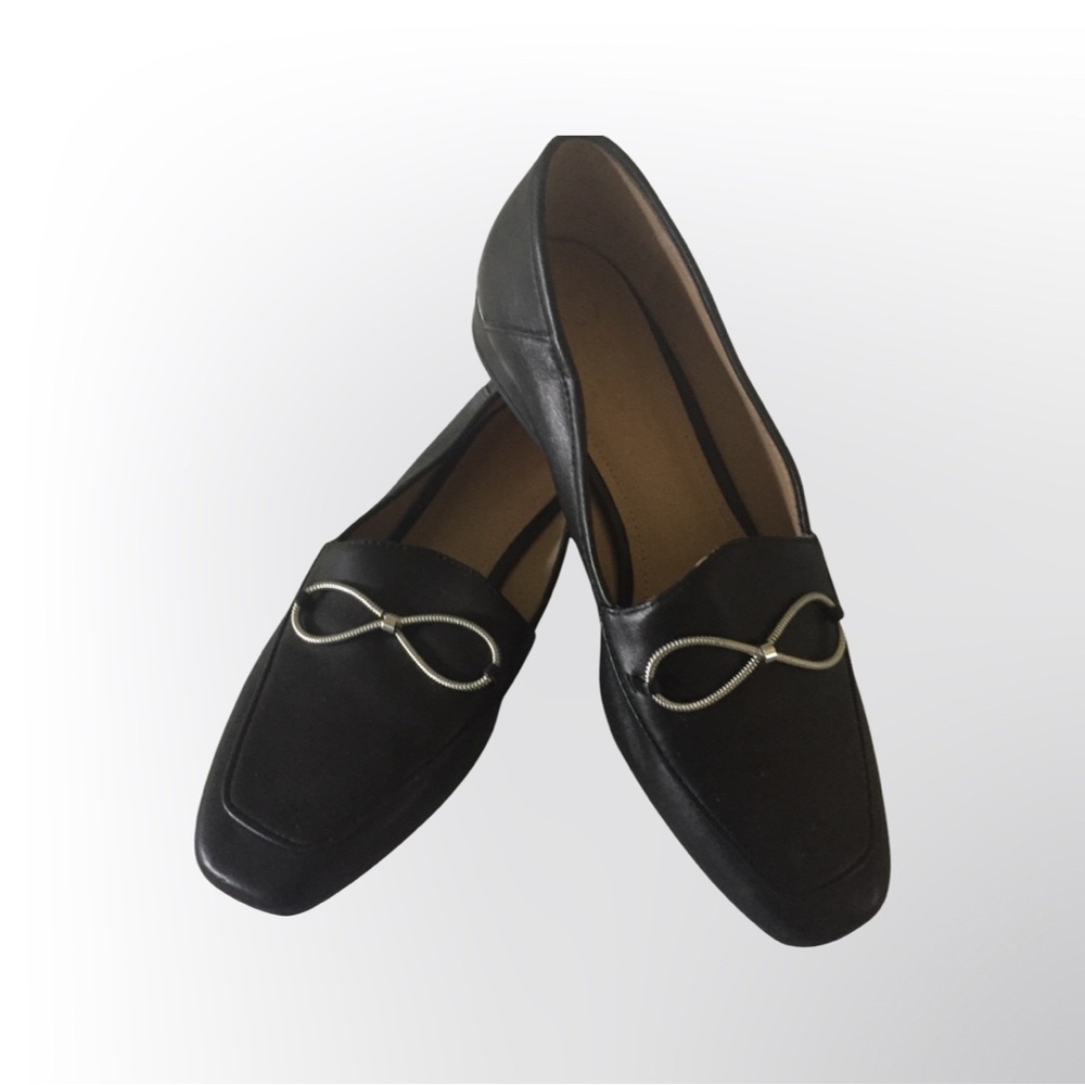 PLV Black Leather Loafer with Metallic Trim Leather Size 7.5 Excellent Condition